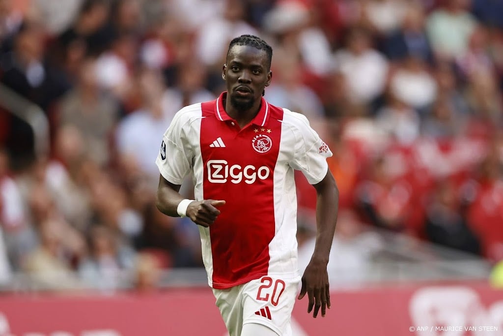 Ajax verkoopt ook aanvaller Traoré aan Sunderland