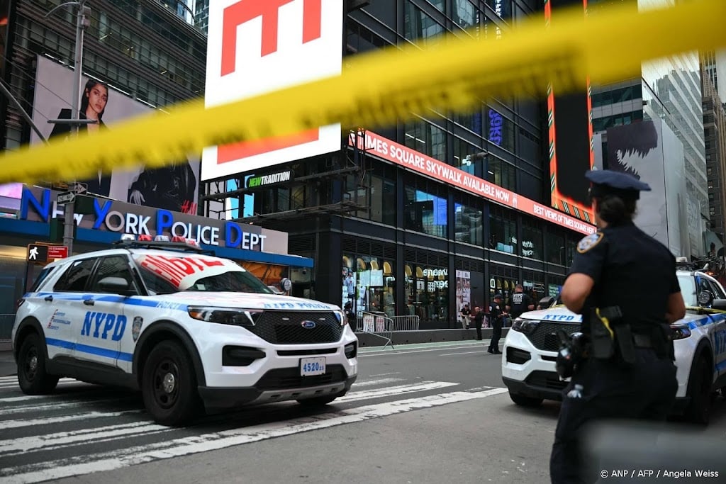 Politie schiet vrouw neer na steekpartij in hart van New York