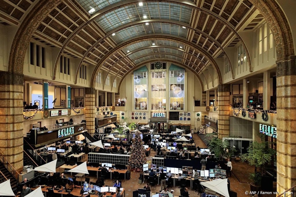 AEX-index begint licht hoger aan september, focus op marktrente