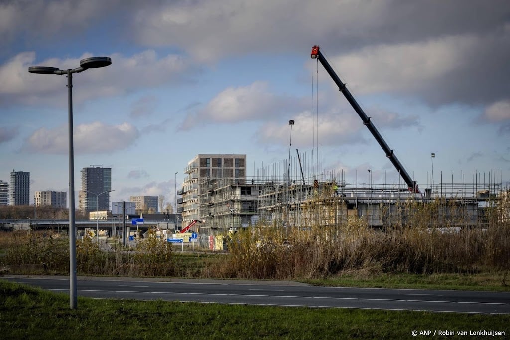 Mogelijk 1300 bouwprojecten stilgelegd door schorsing controleur