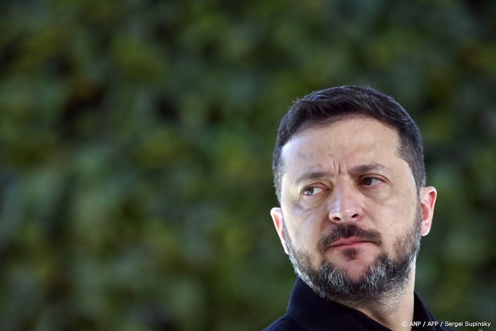 Zelensky waarschuwt luchtvaart dat Russisch luchtruim onveilig is