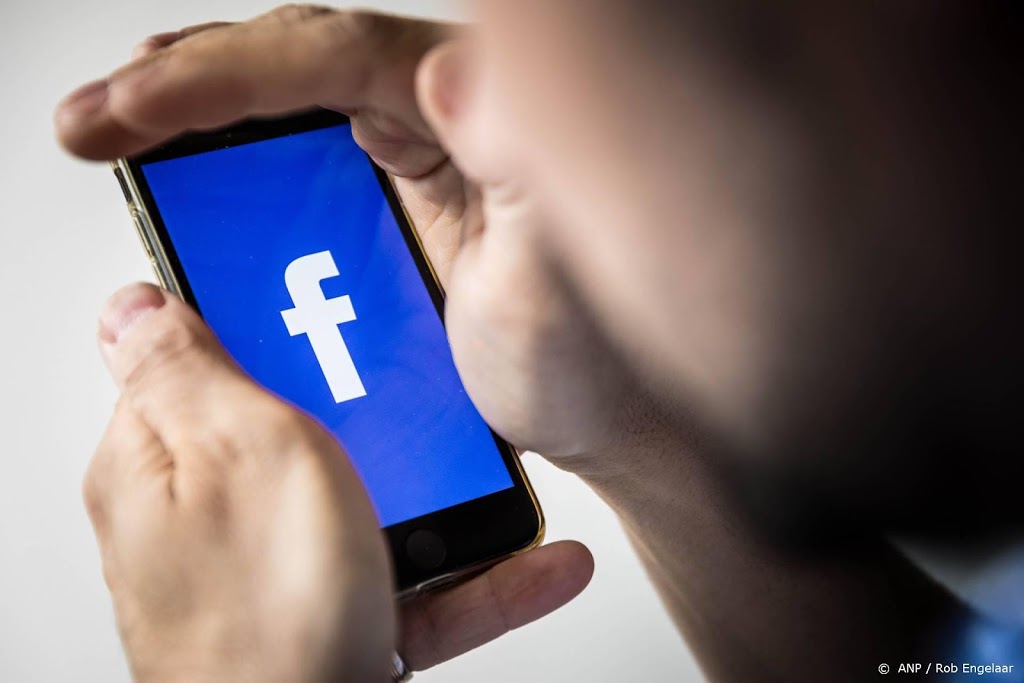 Maatregelen Facebook tegen milities en complotdenkersgroep VS