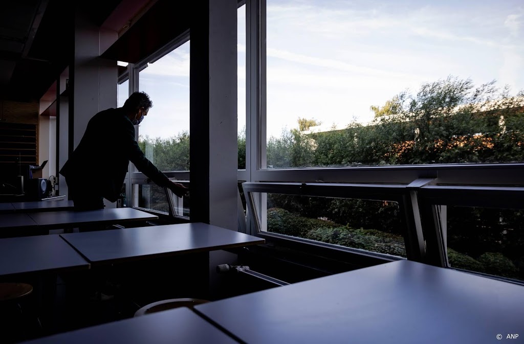 Toch overleg over gebruik mondkapjes op middelbare scholen