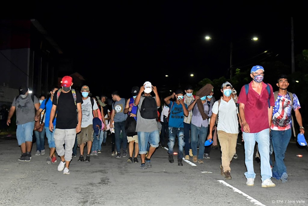 Migrantenkaravaan naar VS komt Guatemala binnen