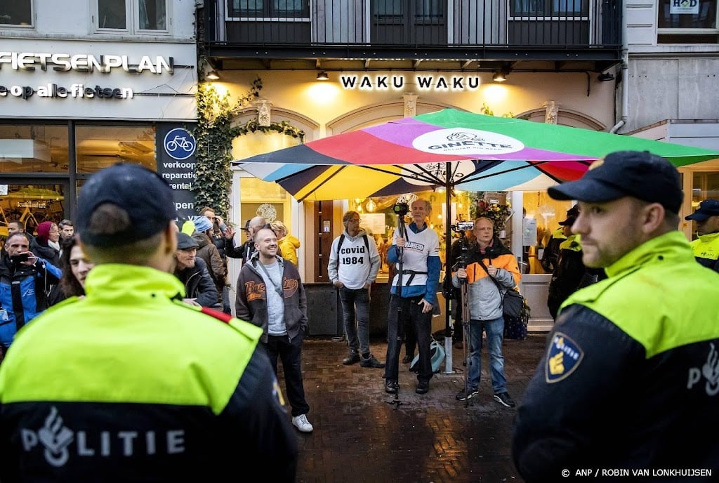 Advocaat vindt stoep bij Waku Waku 'ideaal' voor demonstratie