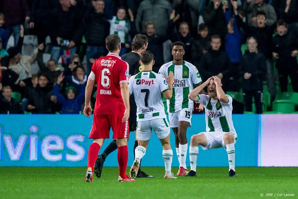 De Leeuw baalt van twee afgekeurde goals in Groningen