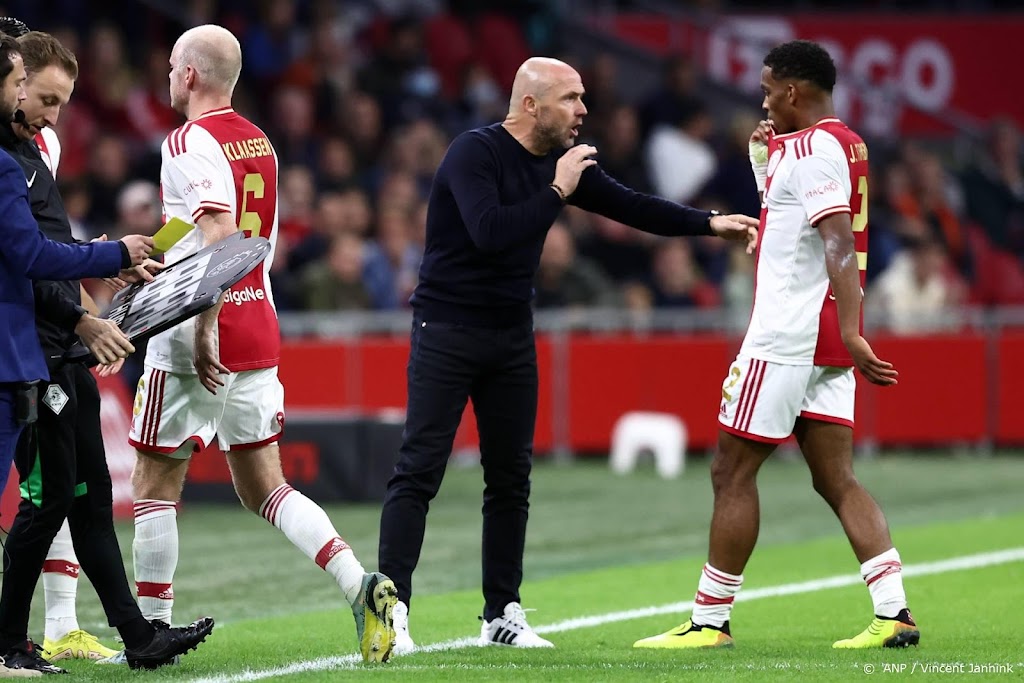 Schreuder vond Ajax voorin te statisch en te weinig creatief
