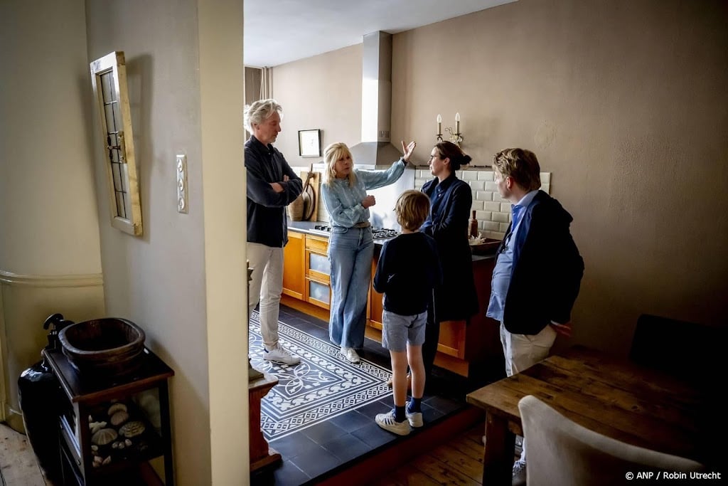Huizenprijzen stijgen dit jaar harder dan gedacht, denkt ABN AMRO