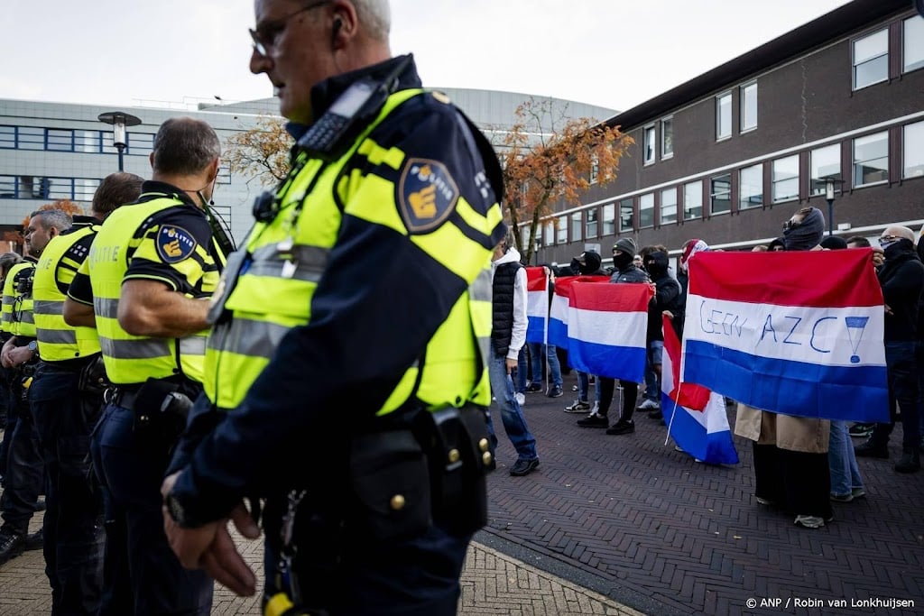 Zes verdachten rond acties over komst azc in Amersfoort weer vrij