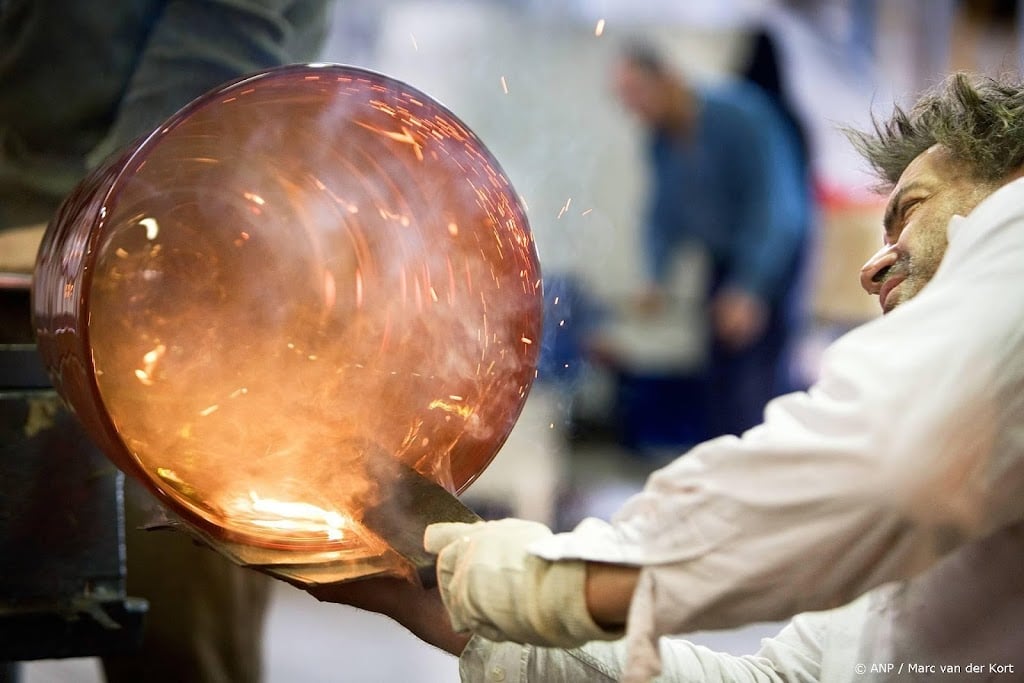 Eigenaar sluit Maastrichtse glasfabriek, ruim 200 banen weg