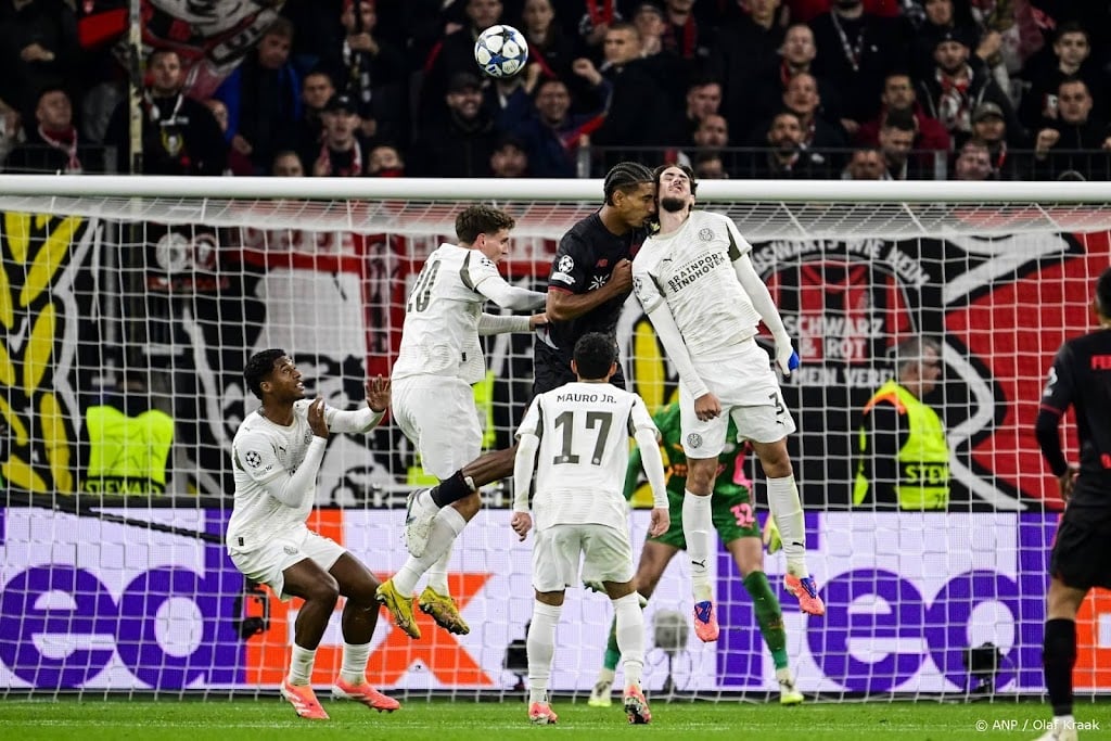 PSV pakt bij Leverkusen eerste punt in Champions League