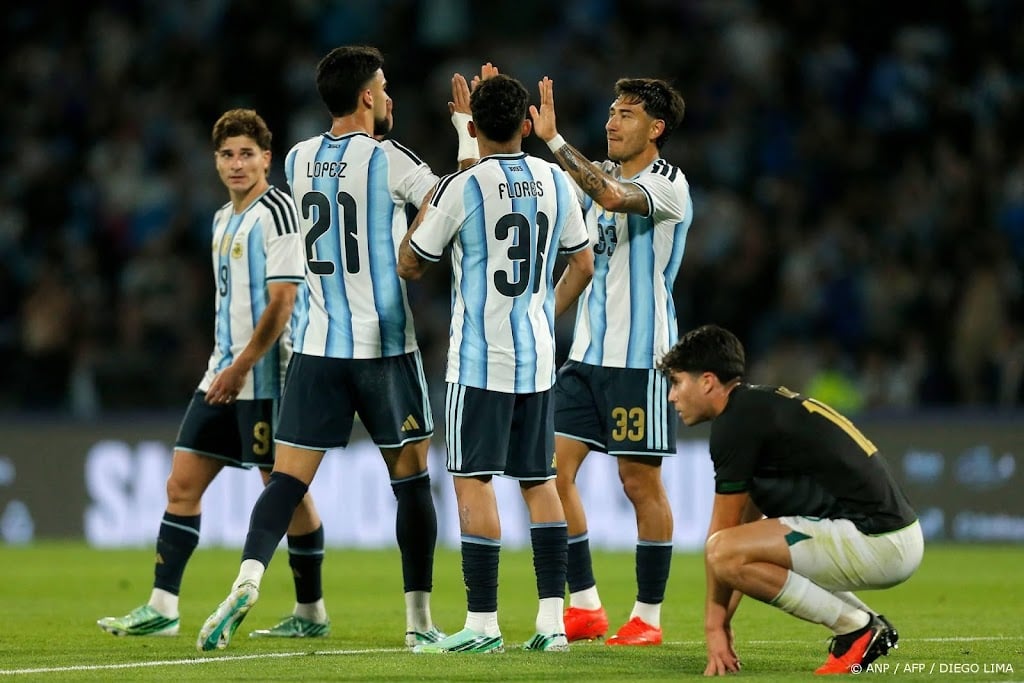 Argentinië wint zonder Messi overtuigend van Bolivia