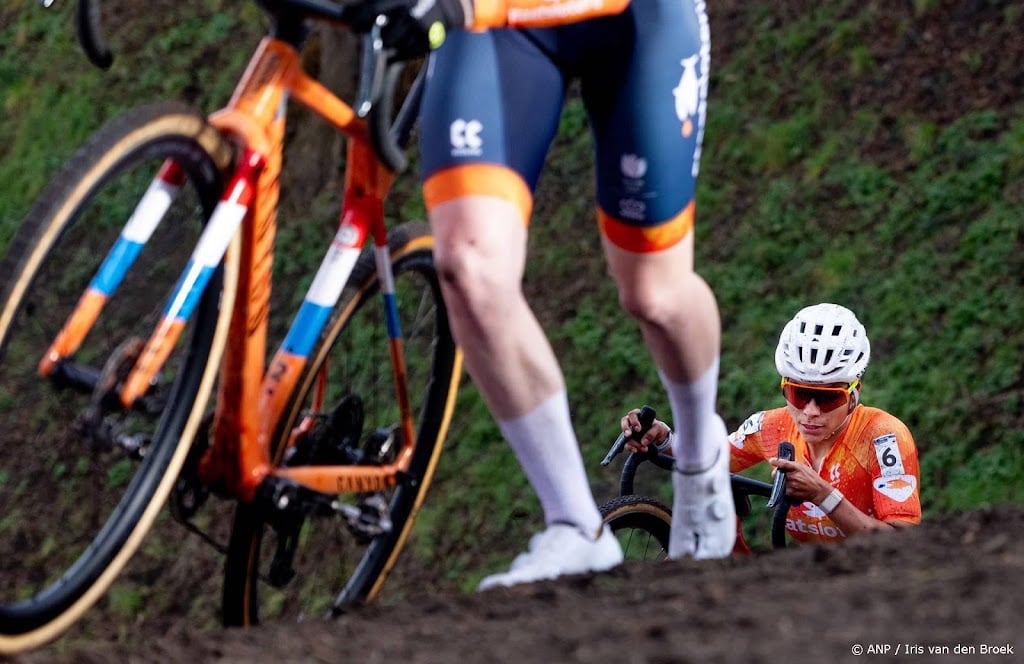 Trap van honderd treden blikvanger EK veldrijden Zeddam