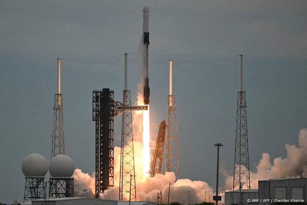 Weer ploeg ruimtevaarders met raket van SpaceX naar ISS