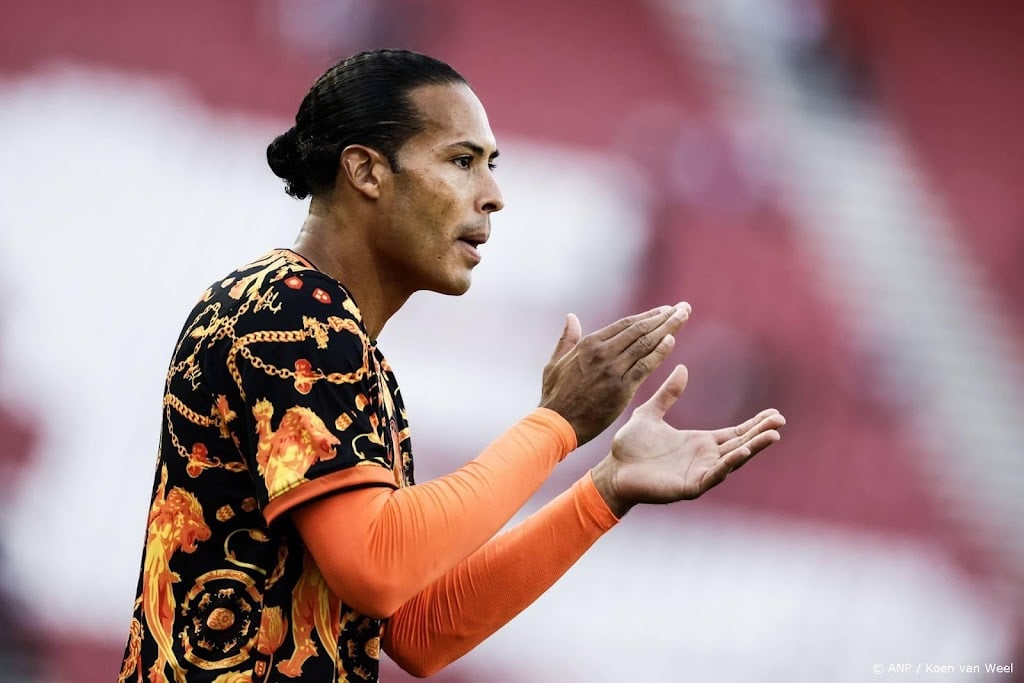 Aanvoerder Van Dijk begint tegen Griekenland aan 99e interland