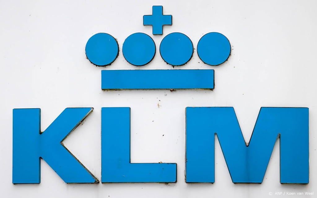 FNV en KLM gaan overleggen over voorwaarden steunpakket