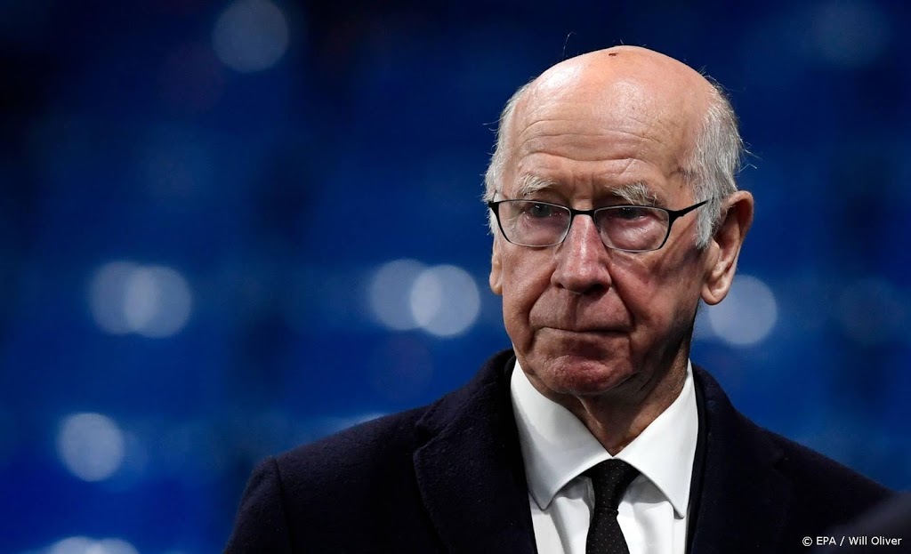 Oud-voetballer Sir Bobby Charlton lijdt aan dementie