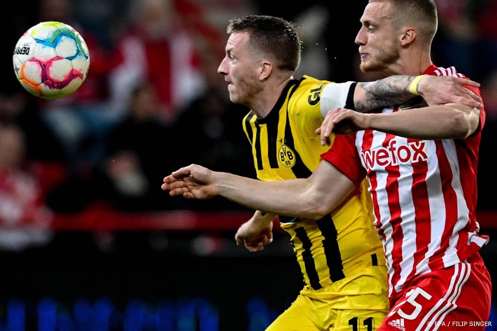 Aanvaller Reus mogelijk komend weekeinde terug bij Dortmund