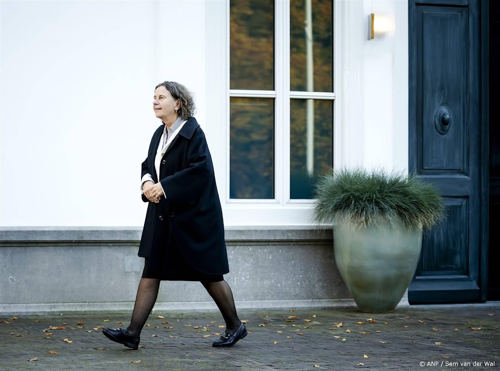 CdK Zuid-Holland vraagt kabinet om werkbare koers asielopvang