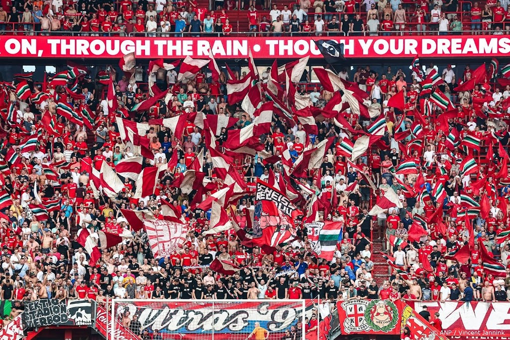 FC Twente krijgt forse straf van UEFA voor racistische uitingen
