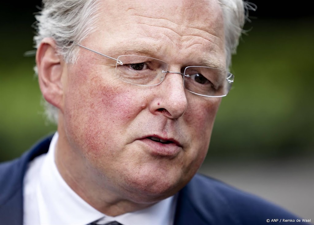 NSC-staatssecretaris Folkert Idsinga (Financiën) stapt op