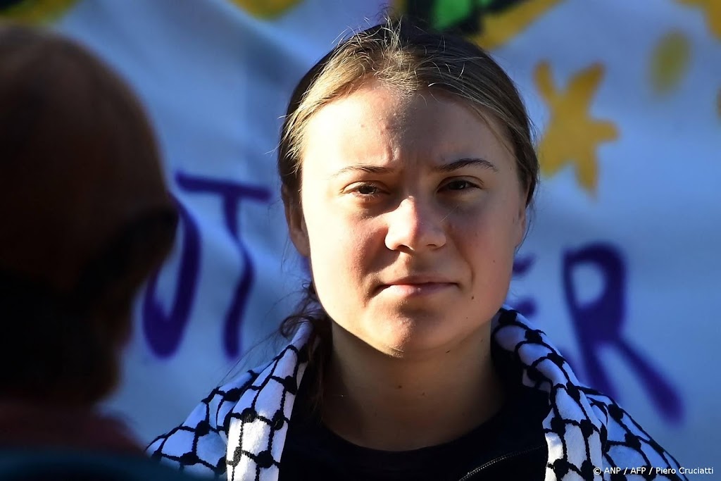 Thunberg: Trump 'gevaarlijker' maar Harris steunt geweld Israël