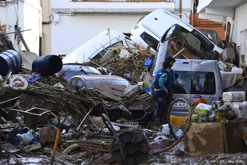 Media: mogelijk nog 1900 vermisten na noodweer Oost-Spanje
