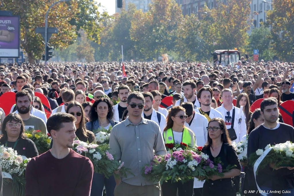 Serviërs herdenken slachtoffers jaar na stationsramp Novi Sad 