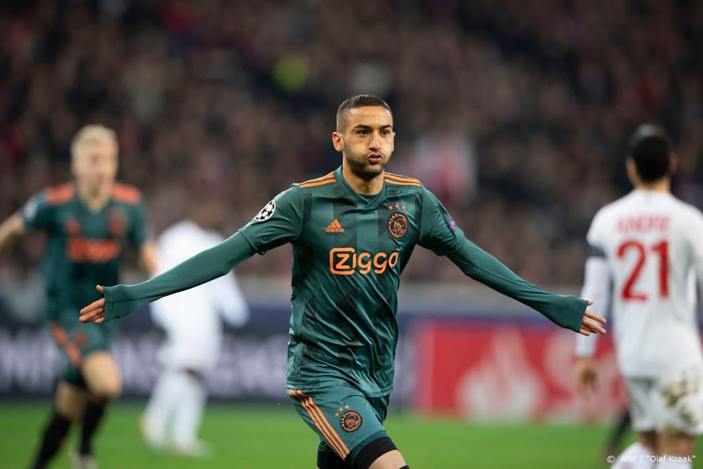 Ajax met Ziyech en Lang tegen FC Twente