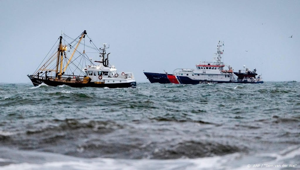 Twee lichamen gevonden in stuurhut viskotter