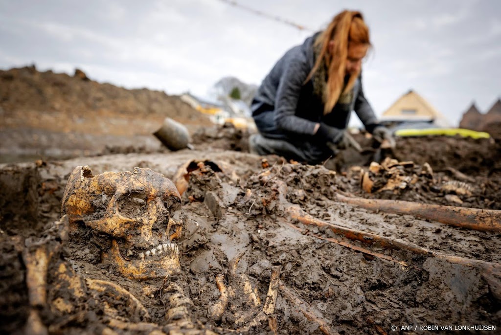 Gevonden skeletten Vianen liggen in oud massagraf 