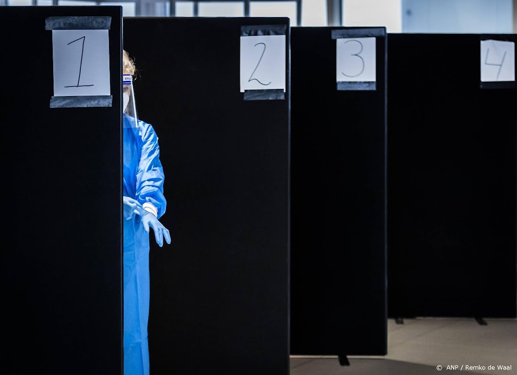 Ongeveer zestig Omikron-gevallen in EU, meeste in Nederland