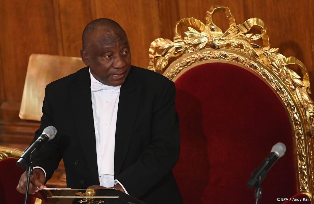 Zuid-Afrikaanse president overweegt aftreden na schandaal
