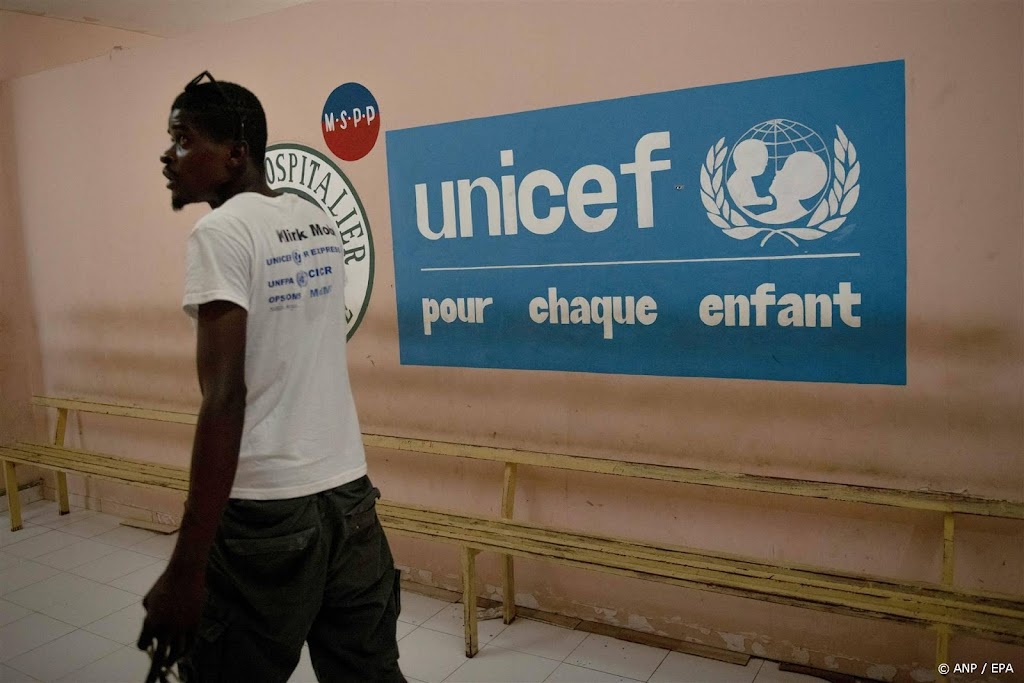 UNICEF: nog steeds meer meisjes getroffen door hiv dan jongens