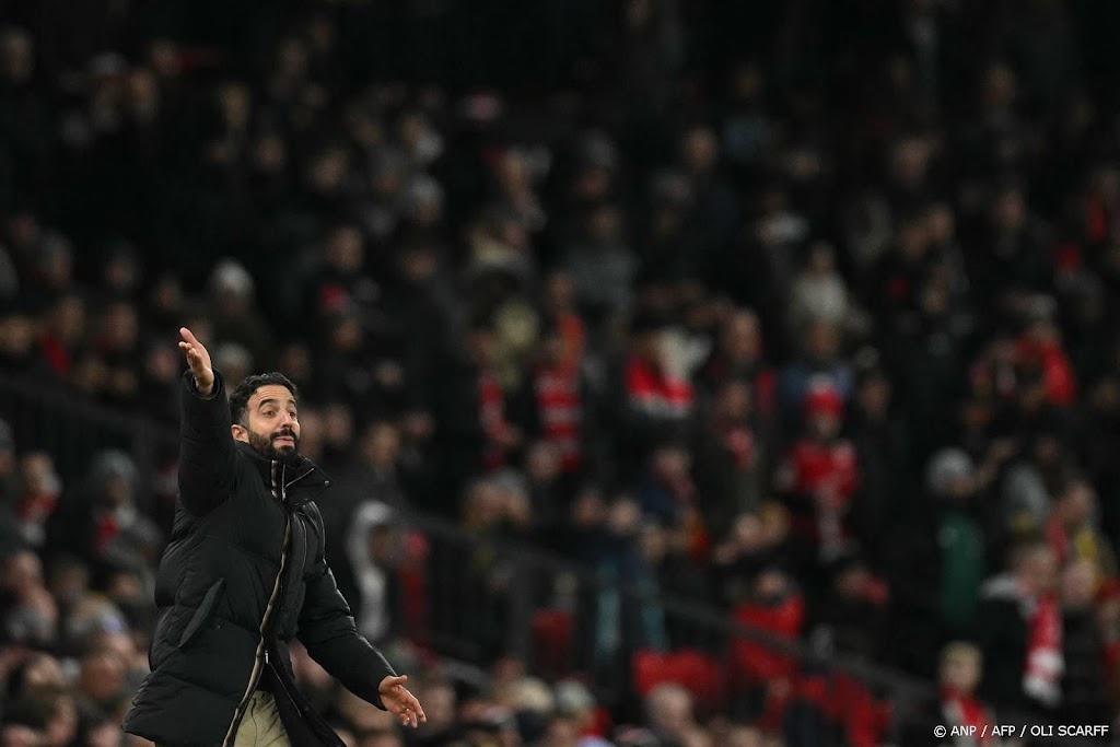 Manchester United wint met scorende Zirkzee 
