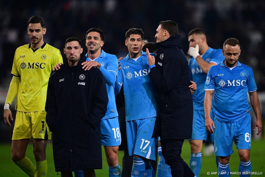 Napoli blijft aan kop in Serie A door zege op Torino 