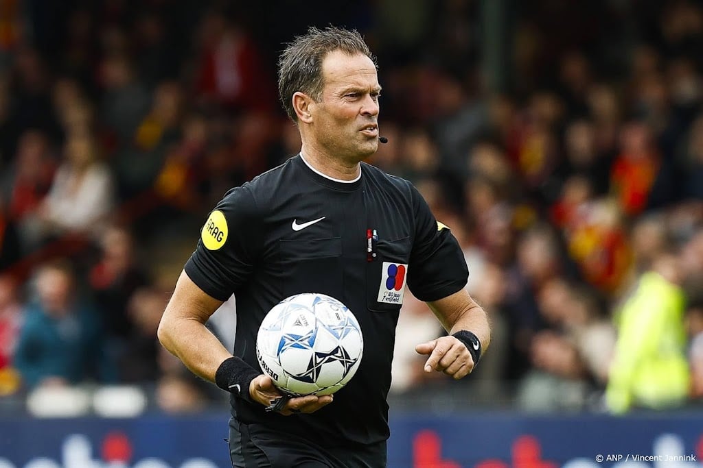 Nijhuis leidt ook restant gestaakt duel tussen Ajax en Groningen