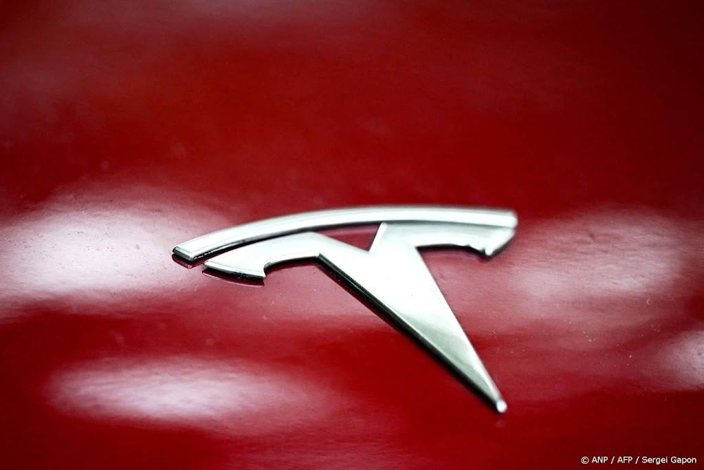Tesla verbreekt verkooprecord van Volkswagen in Noorwegen