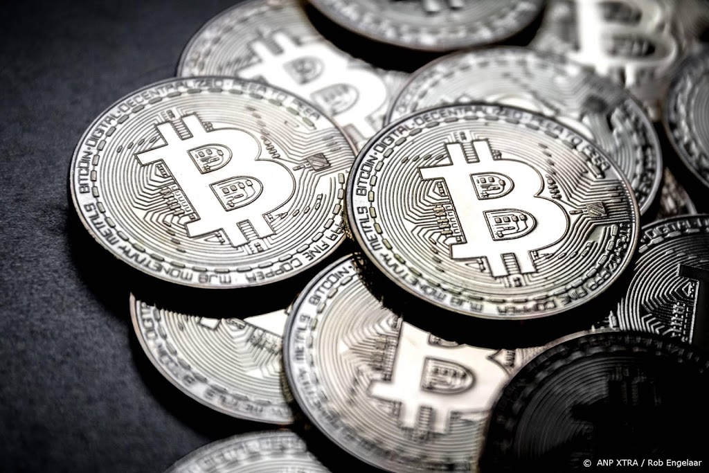 Bitcoin stijgt voor het eerst tot boven de 30.000 dollar 