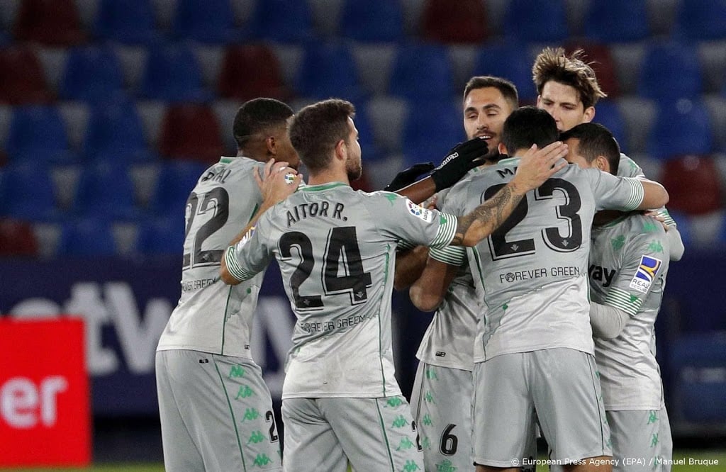 Betis mist drie basisspelers in derby door corona