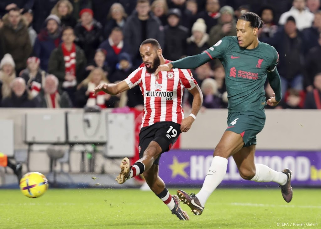 Van Dijk bij Liverpool uit voorzorg gewisseld