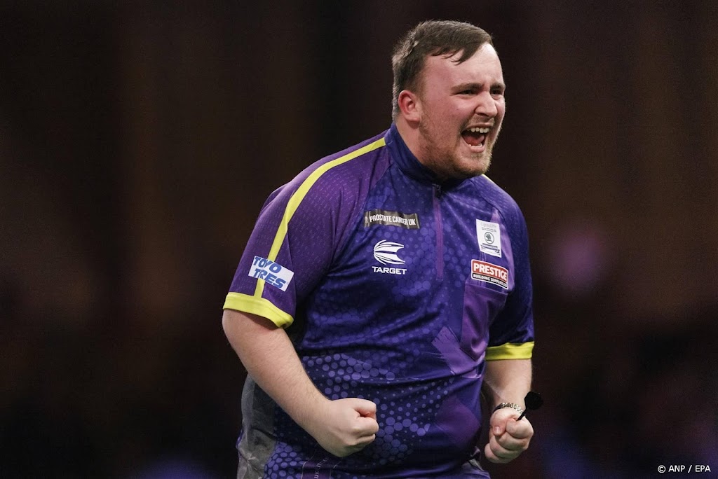 Dartssensatie Littler (16) één zege verwijderd van wereldtitel