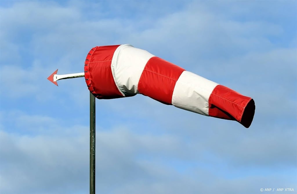 Storm Henk veroorzaakt overlast en ongemak in vrijwel hele land