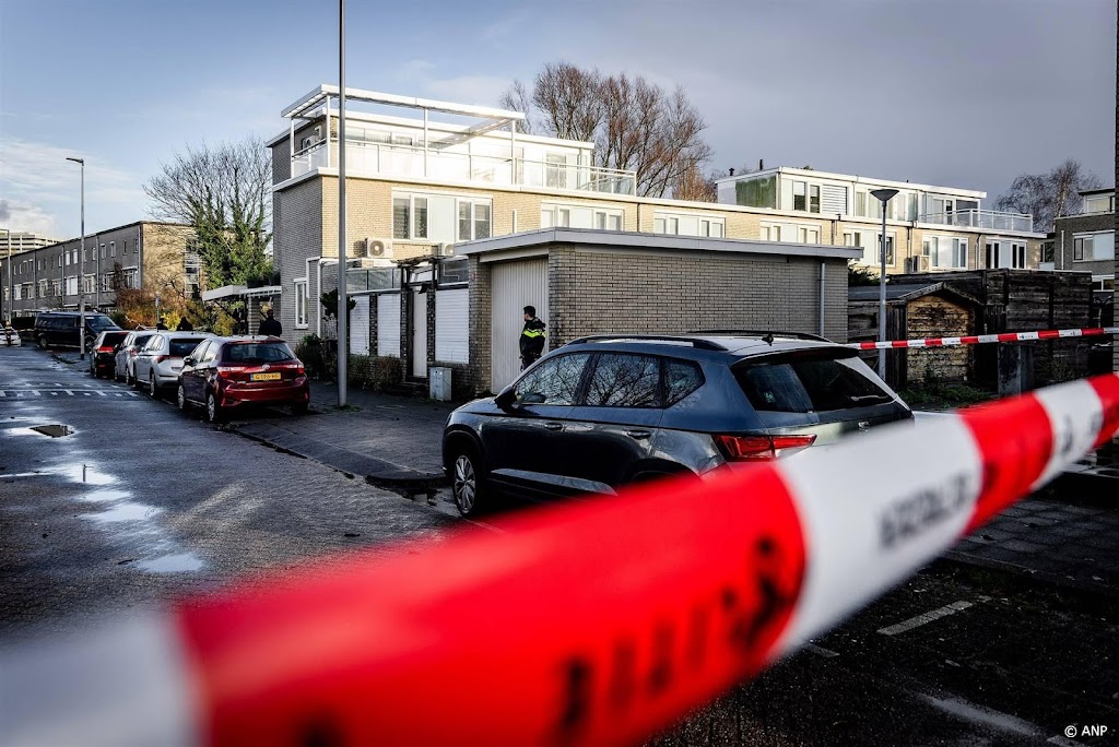 Politie deelt foto verdachte IJsselmonde en looft beloning uit