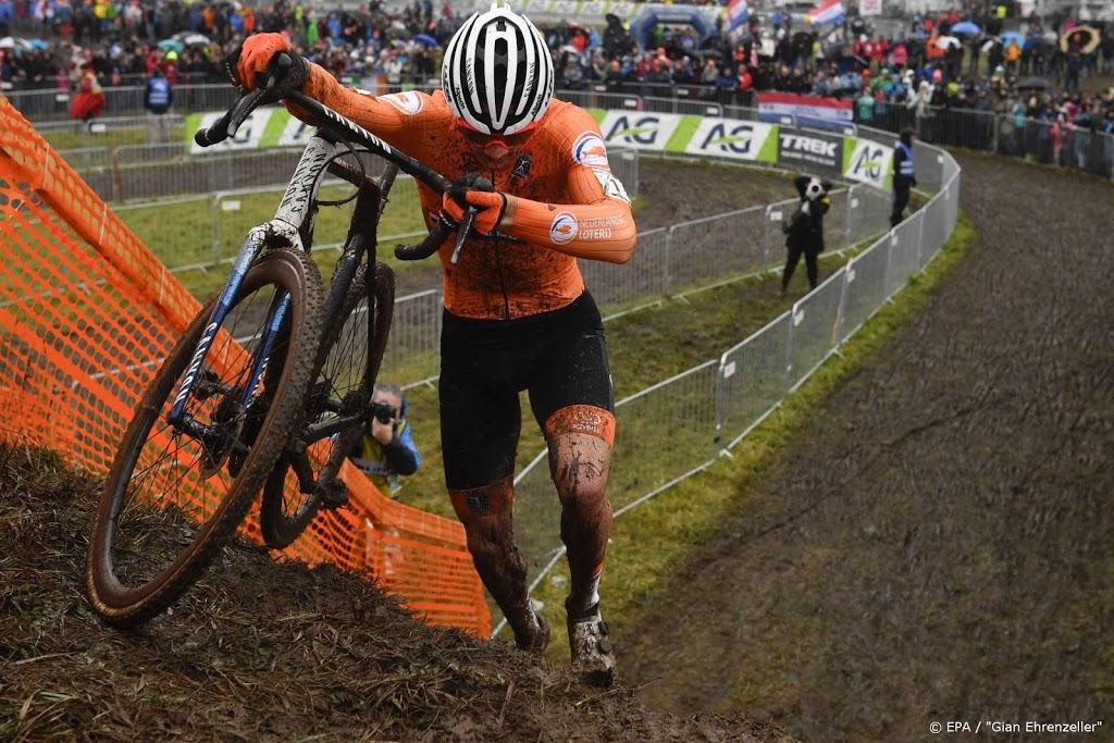 Bondscoach De Knegt kan genieten van Van der Poel