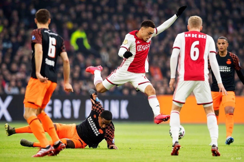 Ajax vergroot problemen van PSV