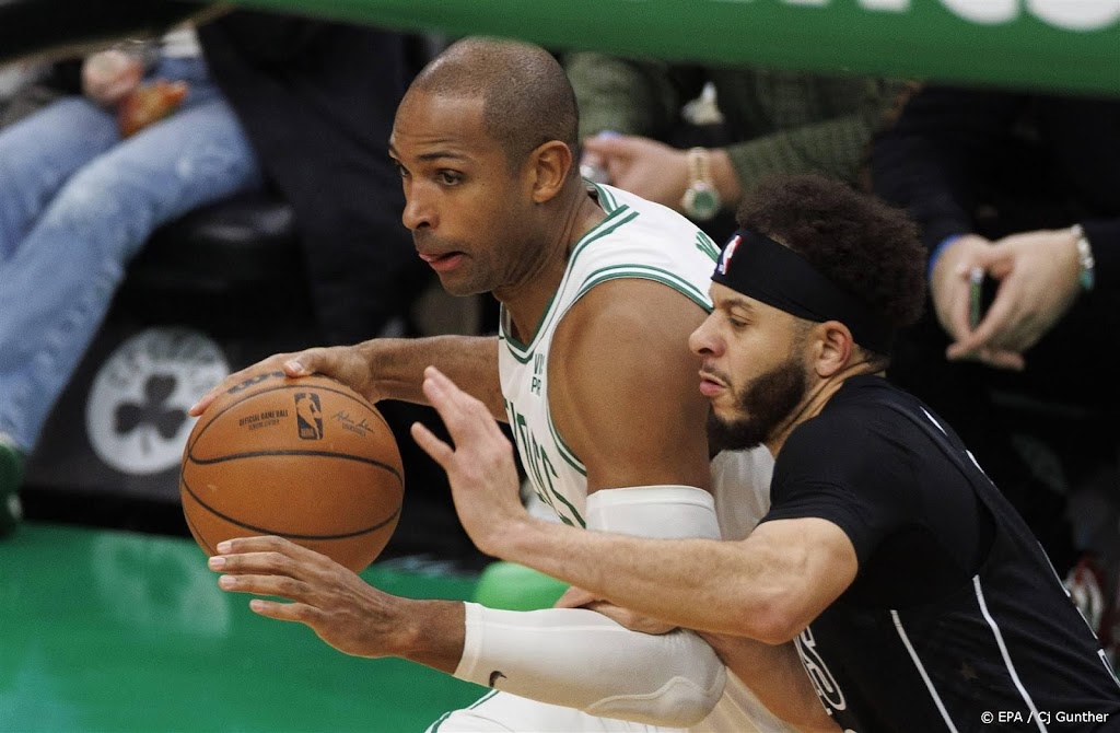 Basketballers Boston Celtics walsen over Brooklyn Nets heen 