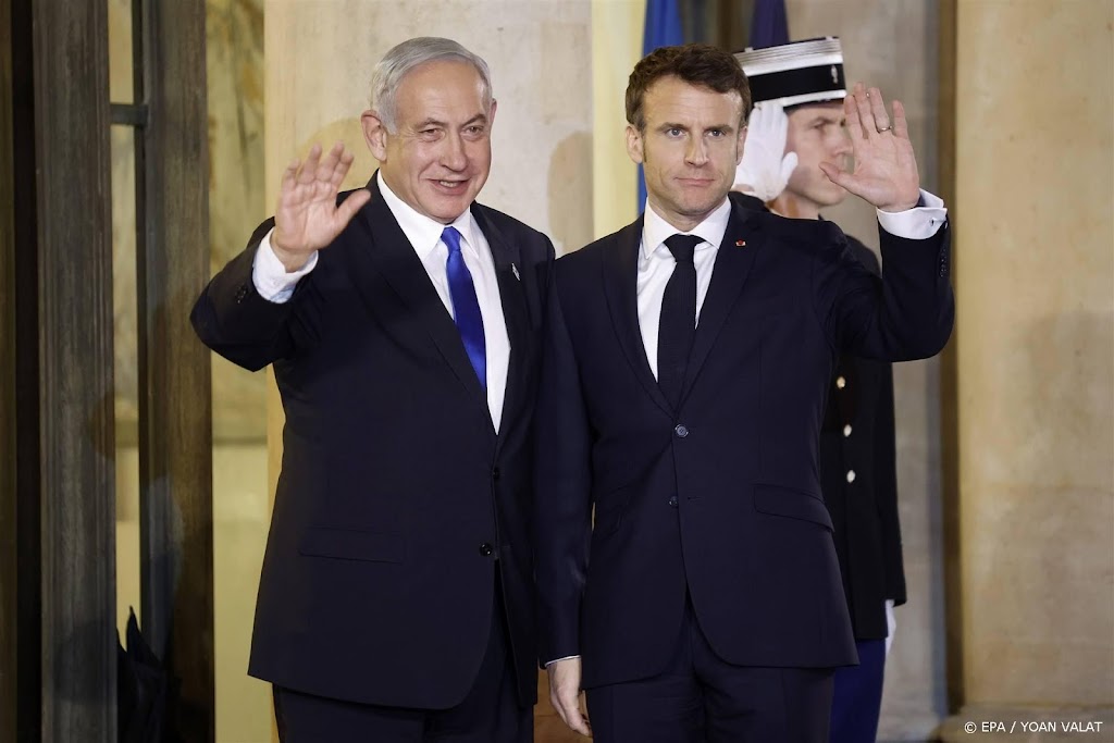 Netanyahu in Parijs om hardere aanpak van Iran af te dwingen
