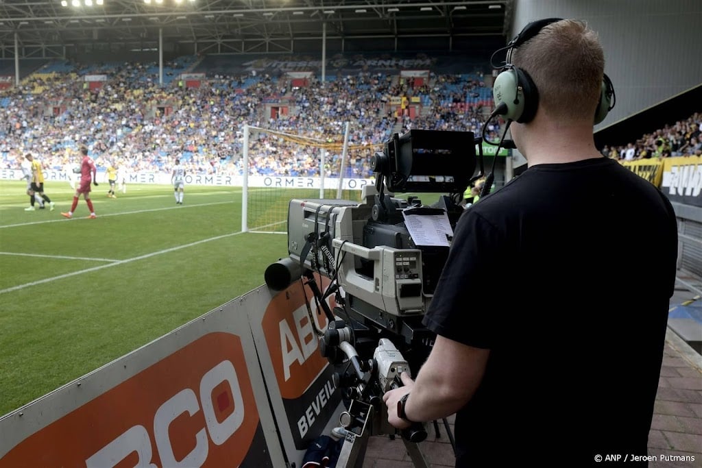 Telecompartijen trekken klacht om tv-rechten Eredivisie bij ACM in