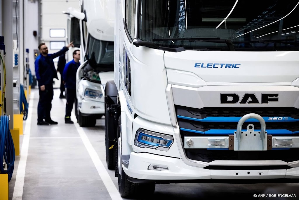 DAF bouwt meer trucks dan ooit in Eindhoven en Leyland
